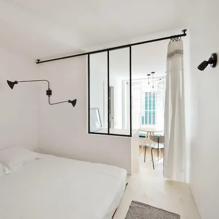 Apartment Welkeys Lune Paris